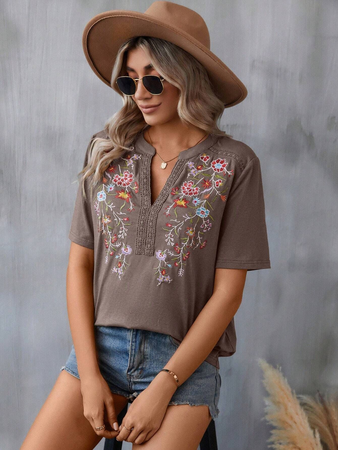 NERA™ Fleur Top Broderie Chic