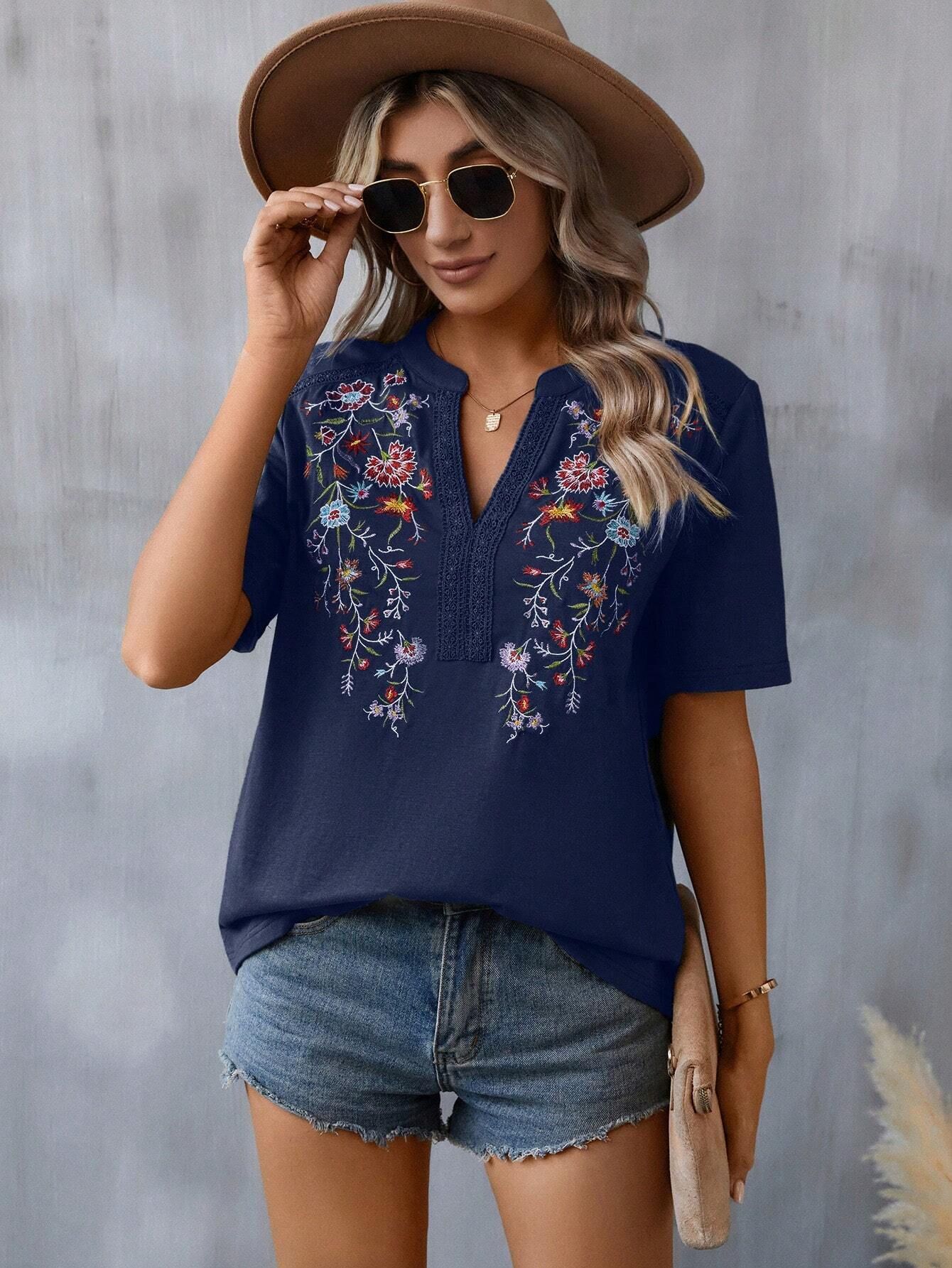 NERA™ Fleur Top Broderie Chic
